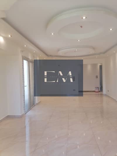 First-Use Apartment for Rent with Lake & Landscape View in The Square Compound