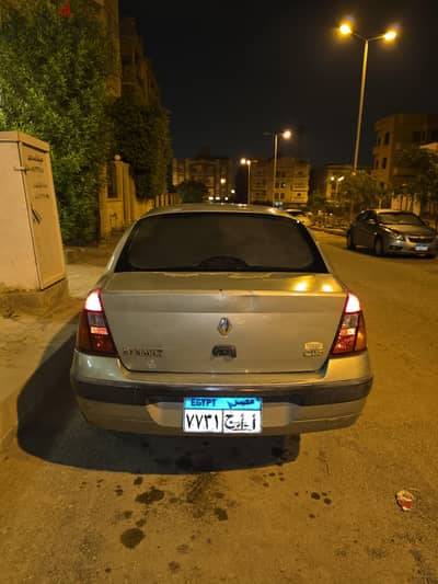 رينو كليو 2002
