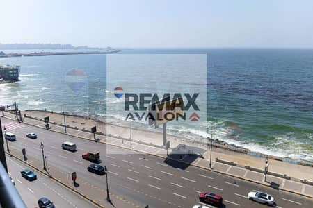 Apartment for sale 145 m Camp Shizar (directly on the sea)