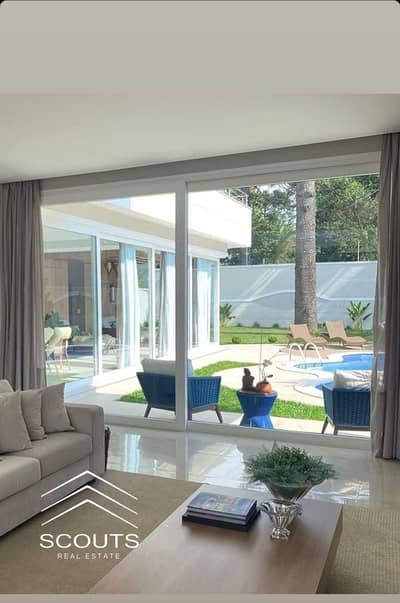 Garden chalet first row on the sea, fully finished with air conditioning and kitchen sea view for sale in the North Coast close to all services