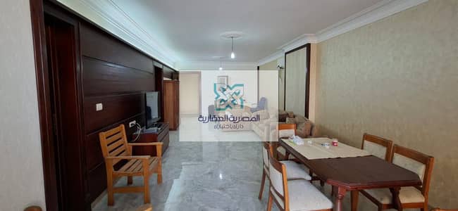 #شقه لقطه  ( فاضيه )  #زهراء_المعادى  بالقرب من شارع الخمسين و #مسجد_العظيم  وطريق السخنه و كارفور  مساحه 200 متر    واجهه بالكامل