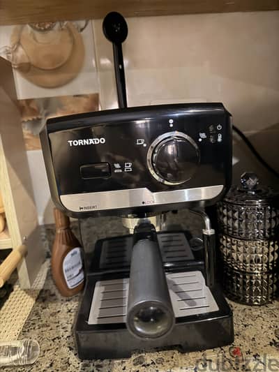 Tornado coffee machine