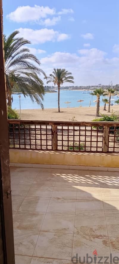 فيلا للبيع فى مارينا  5 على البحيره مباشره