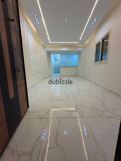 105 متر apartment super lux ground floor private entrance