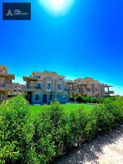 للبيع شالية متشطب بالكامل على لاجون مباشرة فى قلب الساحل الشمالى