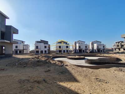 For sale: Standalone villa, 300 sq m, in Sheikh Zayed, Al Jadeeda, near Dunes Compound, Mountain View, October Plaza, Chillout Park, Sodic, Solana, Fa