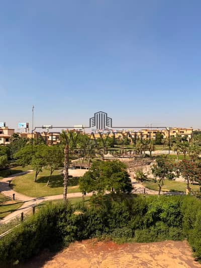 Standalone for sale prime location Le Reve new cairo ready to move biggest land open view lowest price