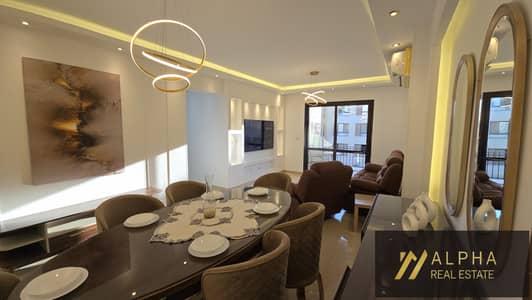 شقة أول سكن للإيجار في إيستاون مفروشة بالكامل بتصميم Ultra Modern
