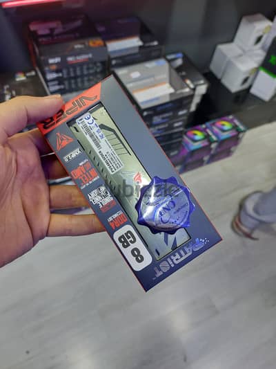 للبيع رامات Patriot Viper DDR4 16GB (2×8GB) 3200MHz