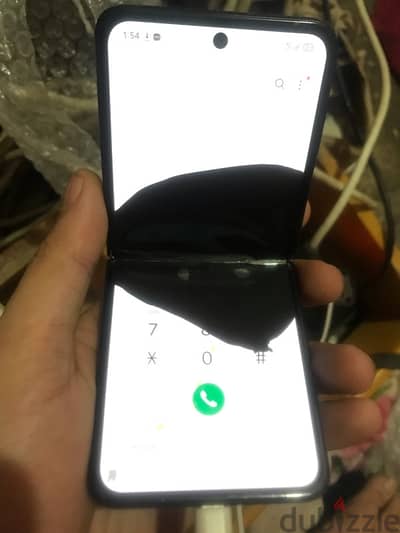 سامسونج zflip3 يحتاج شاشه