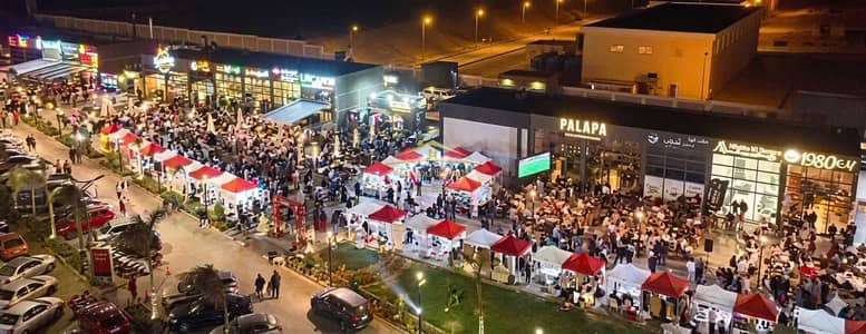 مكتب 50 متر تشطيب كامل سيفين مول مباشر علي شعارع زويل امام جامعه زويل و بالقرب مسار مول و بالقرب من مول ابو طالب و كمبوند حي الاشجار و روك ايدن مول