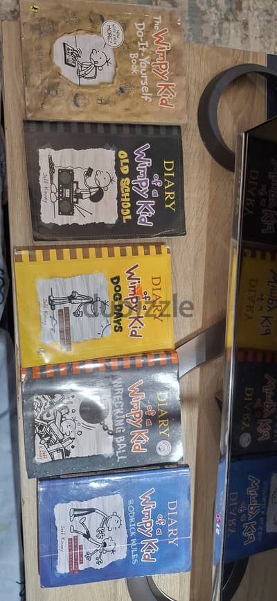 DIARY OF A WIMPY KID COLLECTION