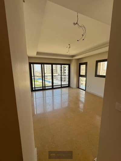 شقة فورية الاستلام بأفضل إطلالة على البارك في ZED West Towers بإطلالة مباشرة على أكبر مساحة خضراء في المشروع.