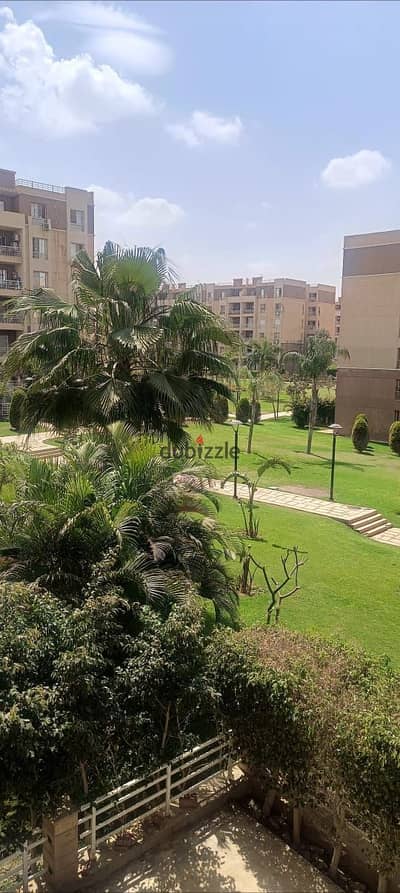 مدينتى شقه للايجار 96 متر فى الb7