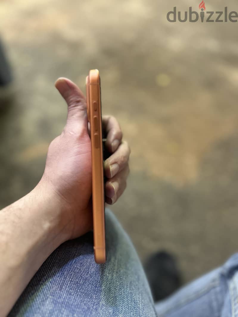 Apple - iPhone 17 Pro Max 4