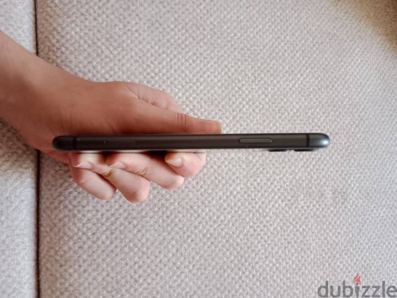 Apple - iPhone 11 5