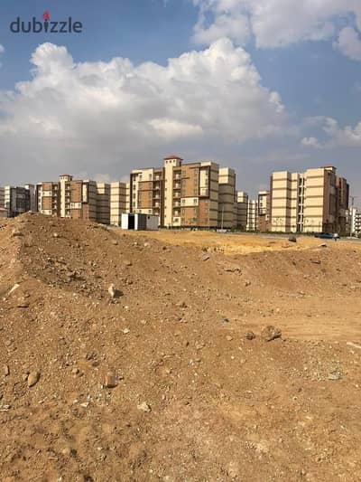 A plot of land—second in from the main road—in the Eastern Expansions of Badr City (Series 3); a fantastic deal.