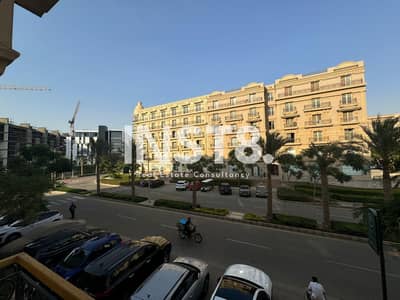 Apartment with Garden for Sale in Hyde Park Open View