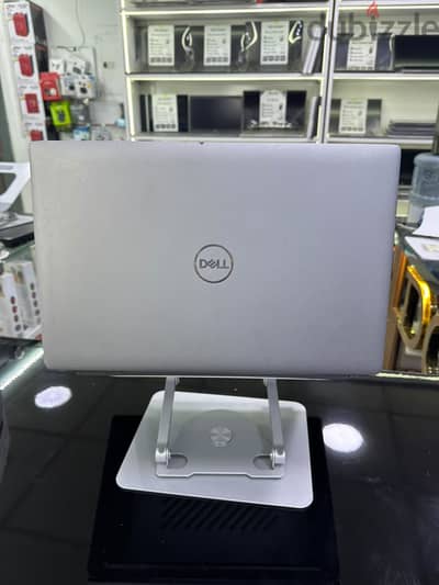 Dell Latitude 5520 i7 11th Gen 8GB 256GB SSD FHD