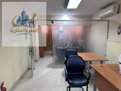 شقه لقطه للبيع فى مصرالجديده  اول بلكونه قريبه من الكليه الحربيه على شارع رئيسى تصلح سكنى او ادارى