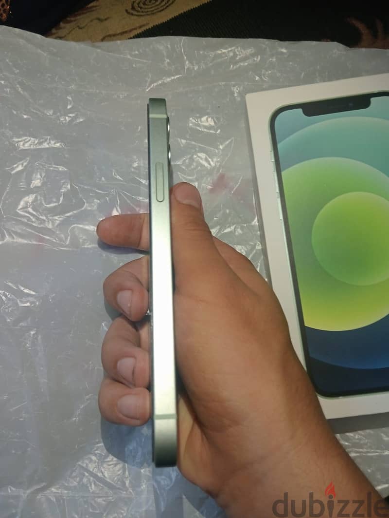 Apple - iPhone 12 4
