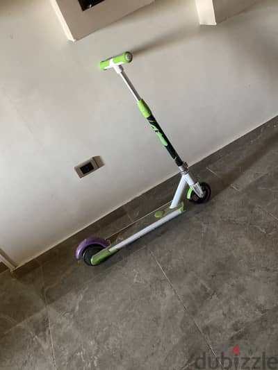 سكوتر كهربائي