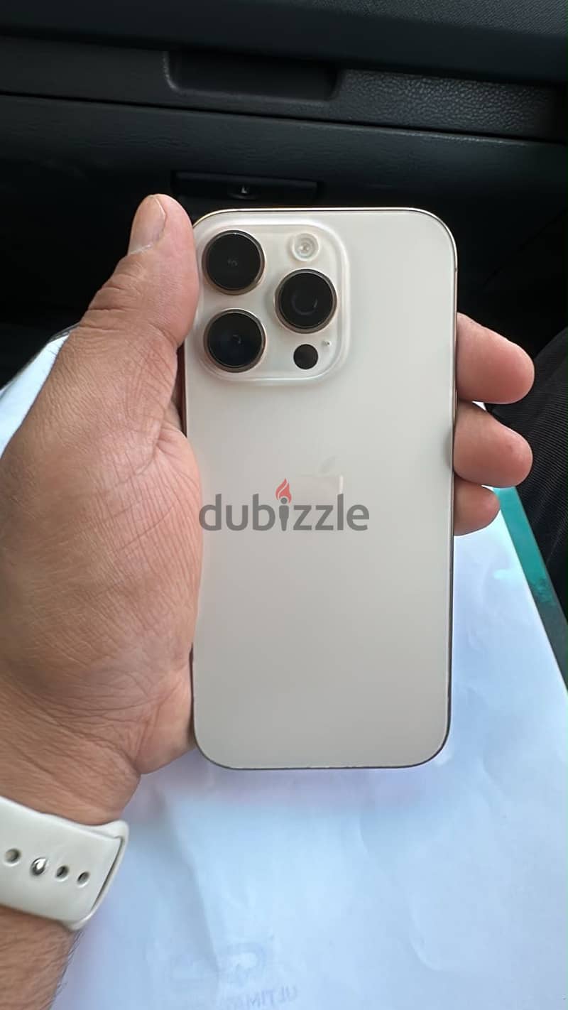 Apple - iPhone 16 pro 1