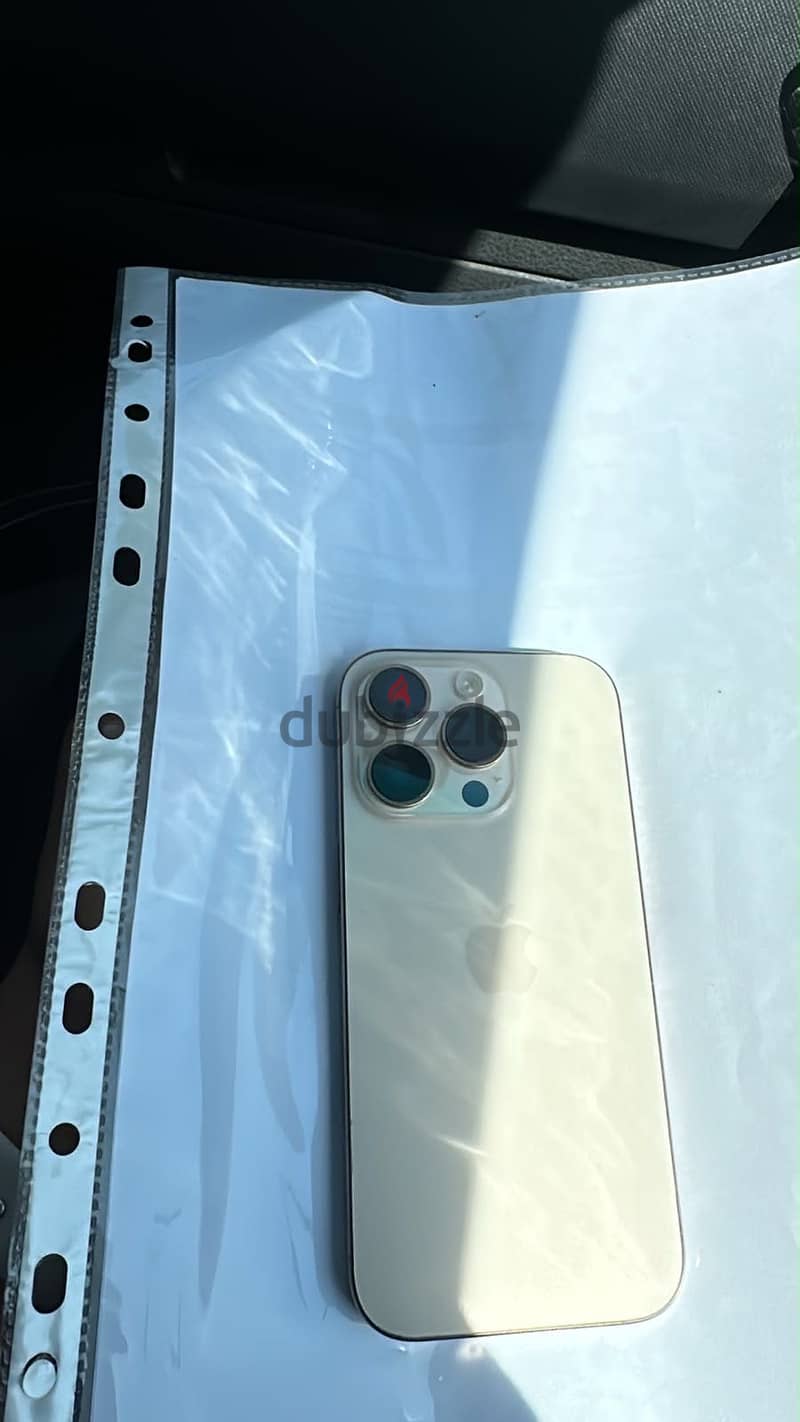 Apple - iPhone 16 pro 3