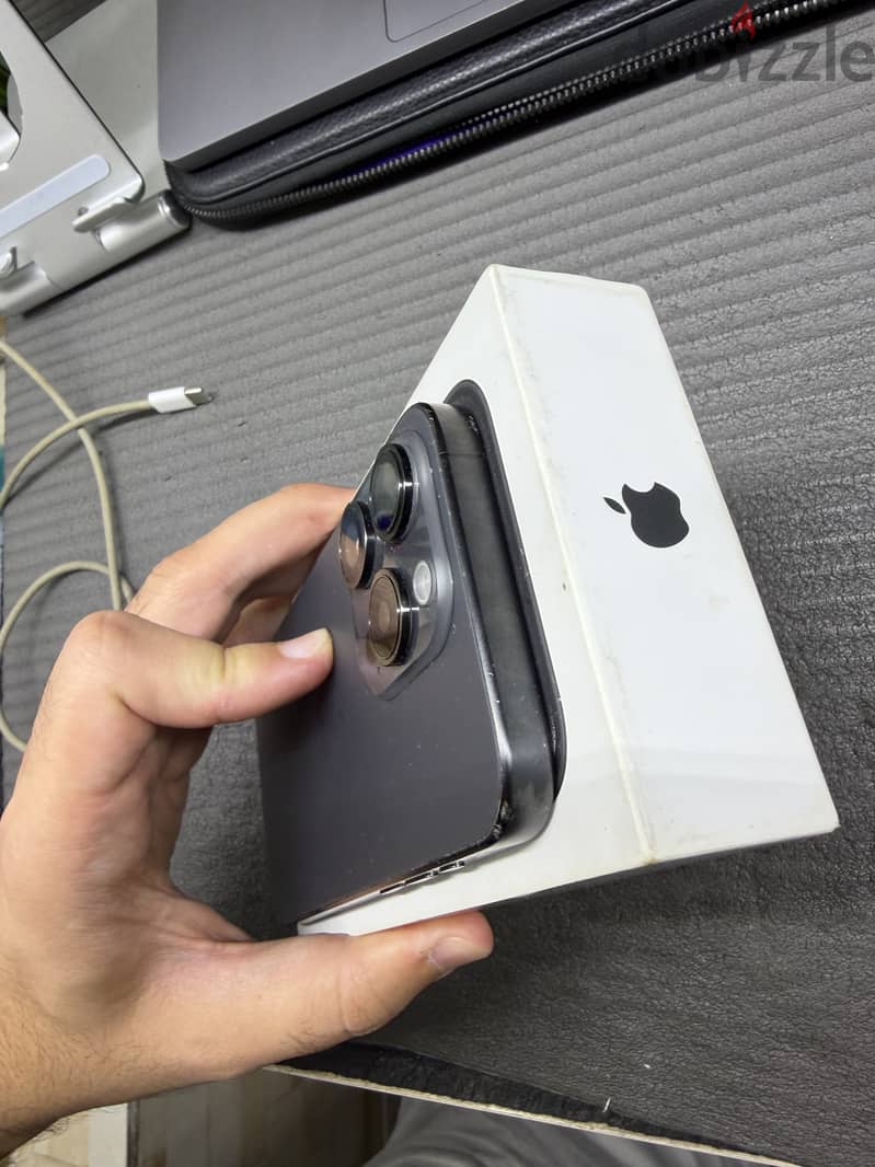 iPhone 15 Pro 256GB 5