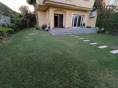 فيلا للبيع ناصيه 285م تشطيبات خاصه في مدينه الرحاب بالقرب من افينيومول والخدمات استلام فوري بسعر لقطه 4 نوم 4حمام  لوكيشن مميز 01111198494