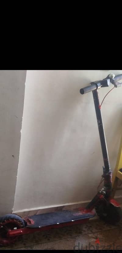 سكوتر كهربائي