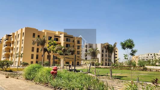 شقة للإيجار – كمبوند O West – مرحلة Tulwa – 6 أكتوبر شقة مميزة للإيجار داخل مرحلة Tulwa بكمبوند O West، تتميز بتقسيمة عملية وموقع مميز داخل أحد أرقى كمبوندات مدينة 6 أكتوبر.