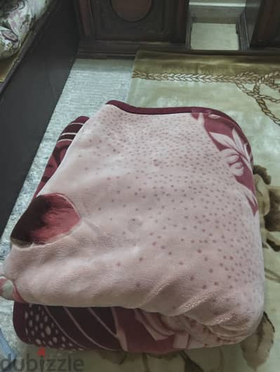 بطانيتين فرو سوبر سوفت كوري مستوردين وزن 8 كيلو مقاس 220×180