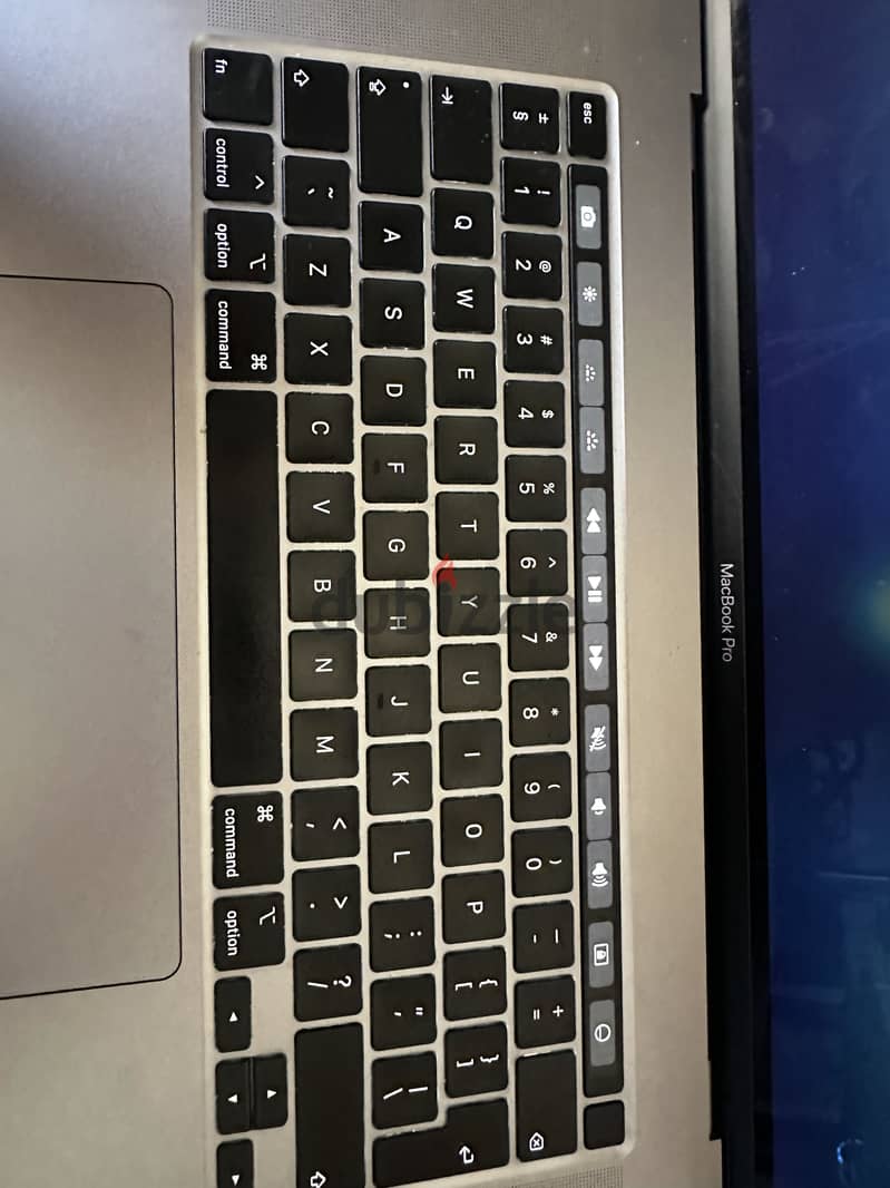 Macbook pro 16 2019 3