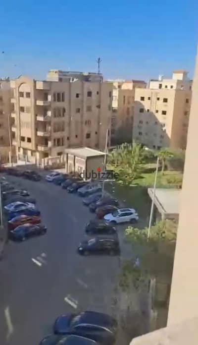 شقه للايجار فى البنفسج عمارات التجمع الاول 175متر