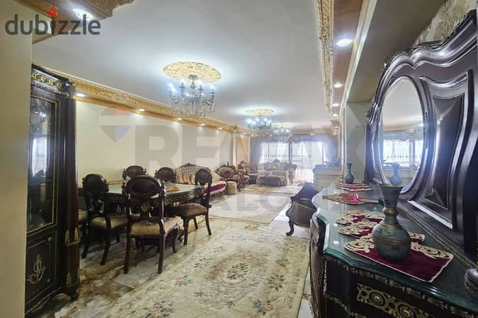 شقة للبيع 220 م كامب شيزار ( على البحر مباشرة - برج براند )