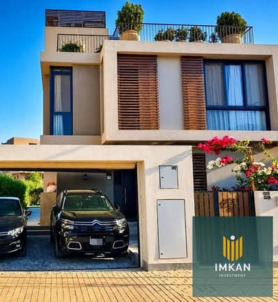 بحمام سباحة برايفت تاون هاوس للبيع في سوديك ايست هليوبوليس الجديدة بين مدينتي و الشروق بسعر مميز مع التقسيط علي 10 سنين