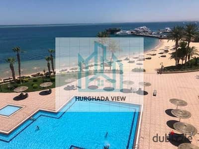للايجار فى اسبلنادا باطلاله رائعه علي البحر وشاطي رملي وحمام سباحه