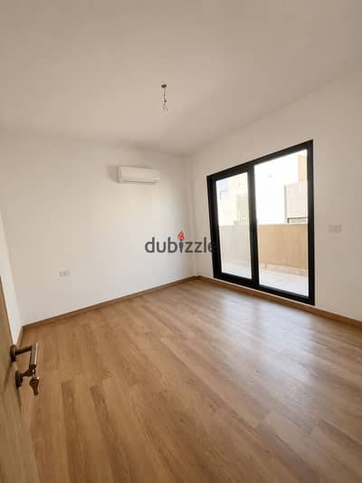 3 Bedroom Apartment With ACs For Rent - Fifth Square