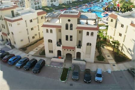 شاليه للبيع بقرية لاسيرينا الساحل الشمالي استلام فورى -بالفرش والأجهزة