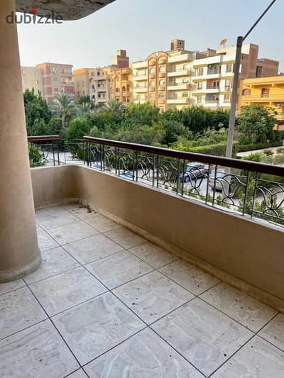 Apartment for sale steps from Al-Hosary and October 6 University in the second neighborhood, adjacent area, very large area at a burning price for quick sale