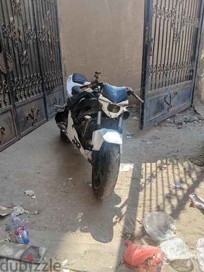 هوندا f4i sport