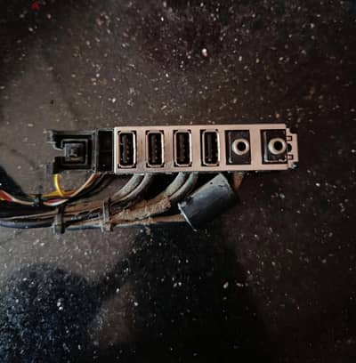Front I/O Panel مدخل يو اس بي هاب