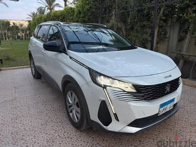 بيجو 5008 2021 الفئة الاولي