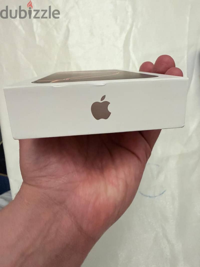 IPhone 16 Pro Max New 2
