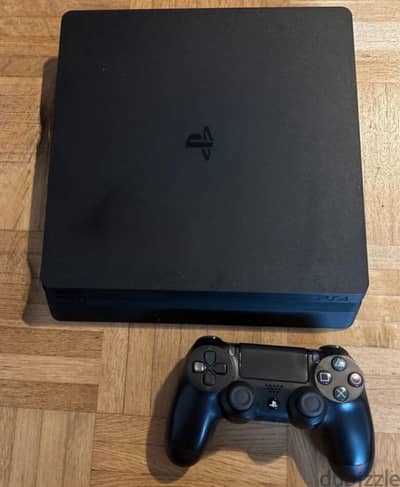 Playstation 4 Slim 1 TB + 1 original controller  Software 13.50