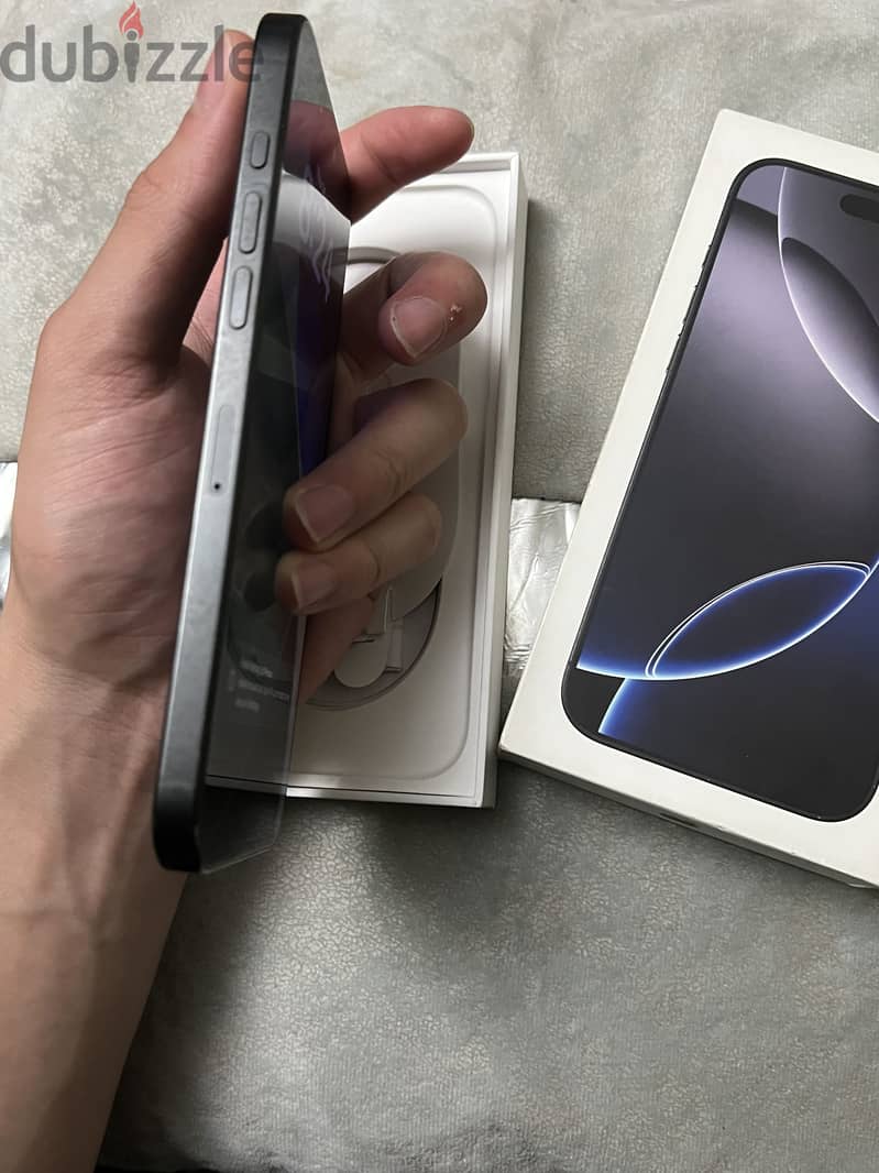 Apple - iPhone 16 Pro Max 2