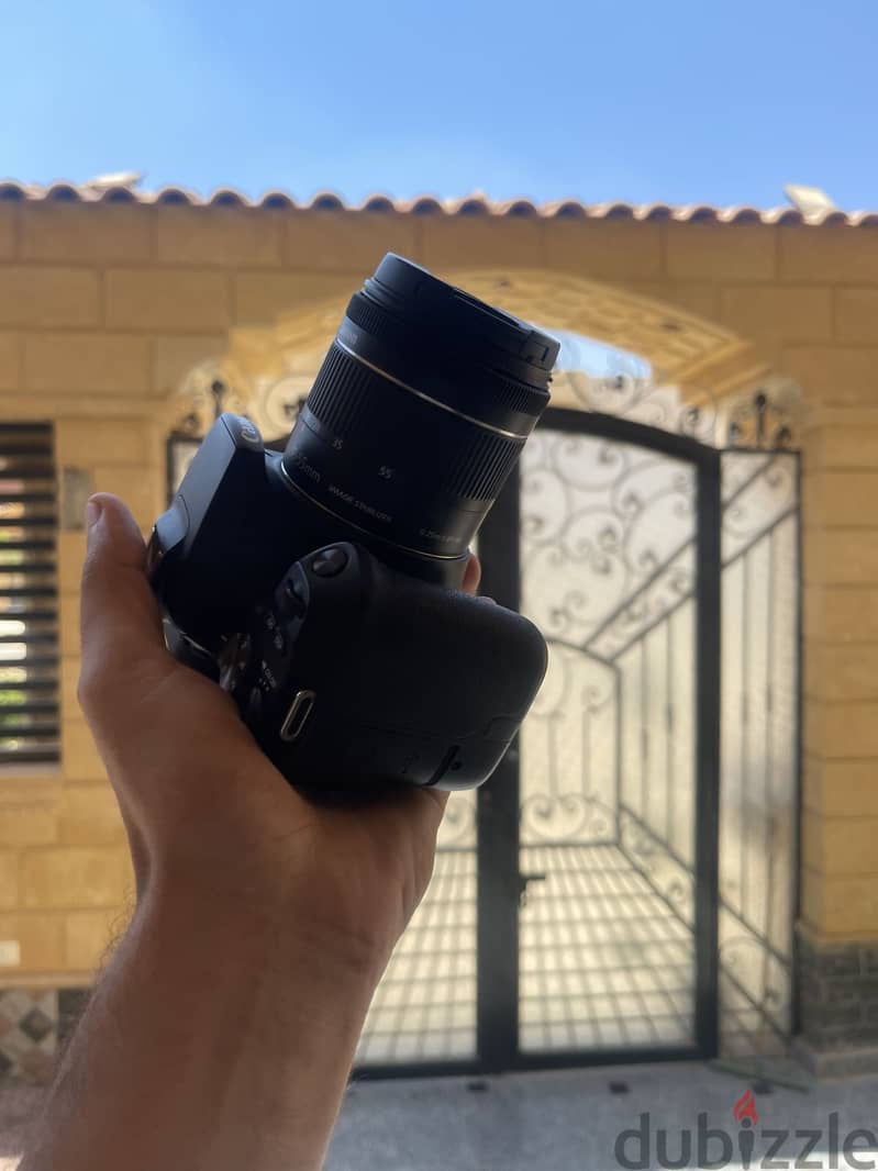 Canon 250D 4k 1