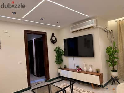 شقة للبيع بالفرش عمارات بدر الدين الشيخ زايد ارضى مدخل خاص