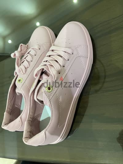 Original Tommy Hilfiger shoes
